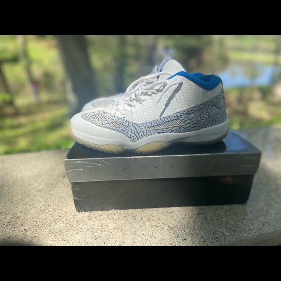 Jordan 11 IE Argon main image 8